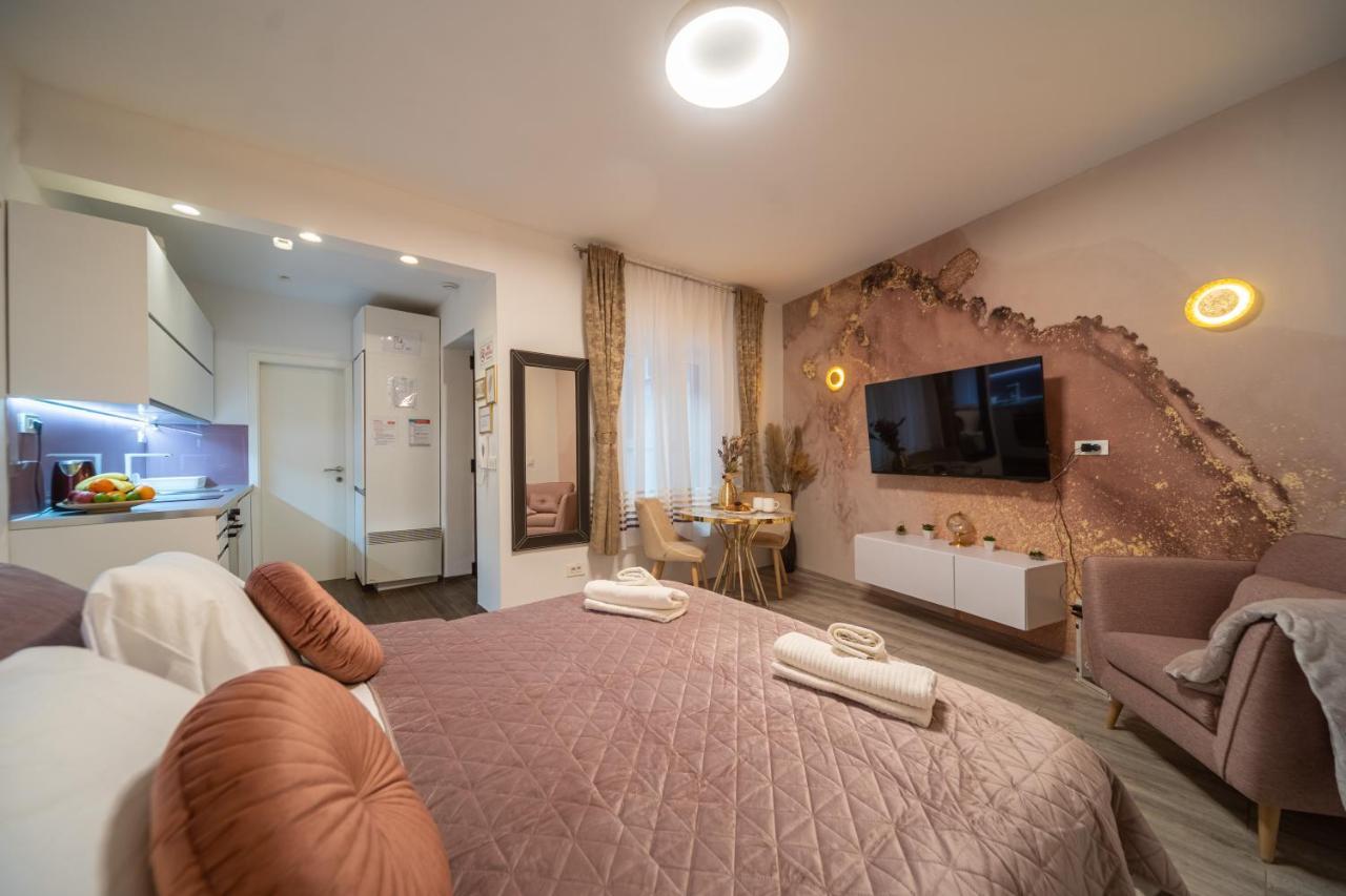 Apartamento Cosy&Private,30Sec Walk To Mainsquare, Heart Of Zagreb Exterior foto