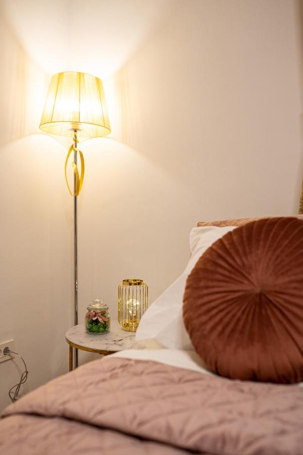Apartamento Cosy&Private,30Sec Walk To Mainsquare, Heart Of Zagreb Exterior foto